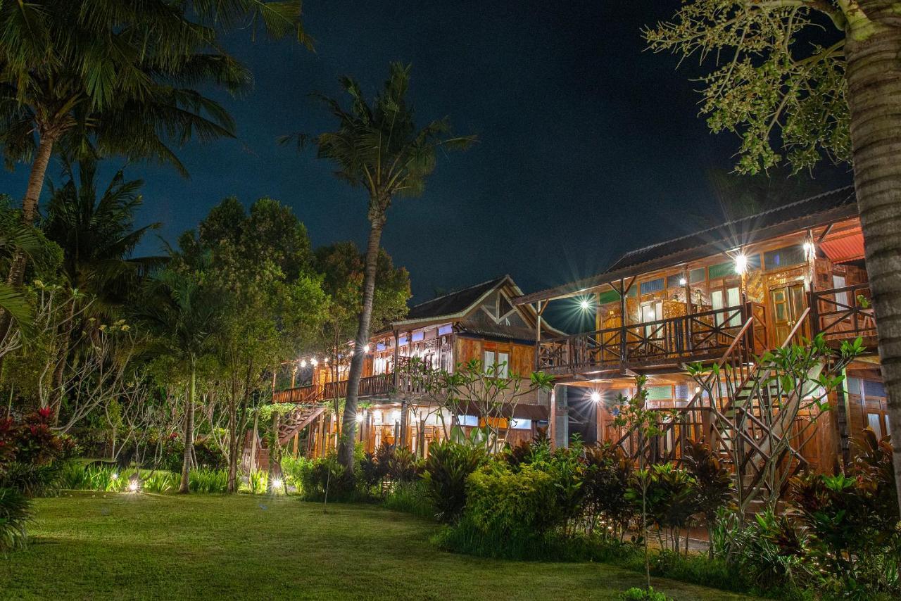 Pondok Pitaya Balian Hotel Selemadeg  Экстерьер фото